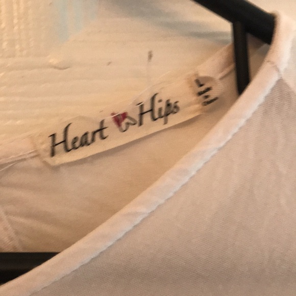 white blouse with flared sleeves - Picture 3 of 3